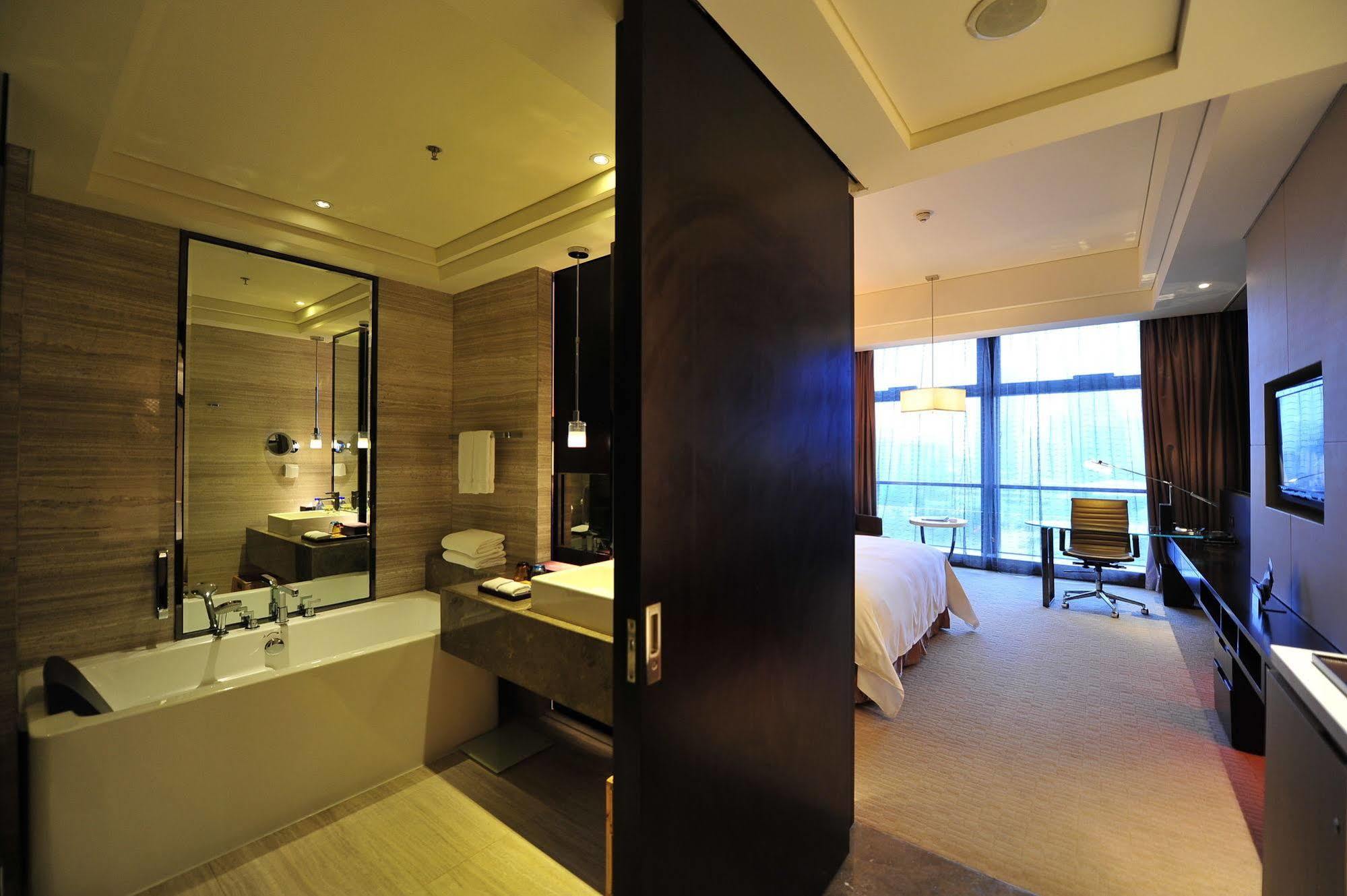 Renaissance Guiyang Hotel Dış mekan fotoğraf